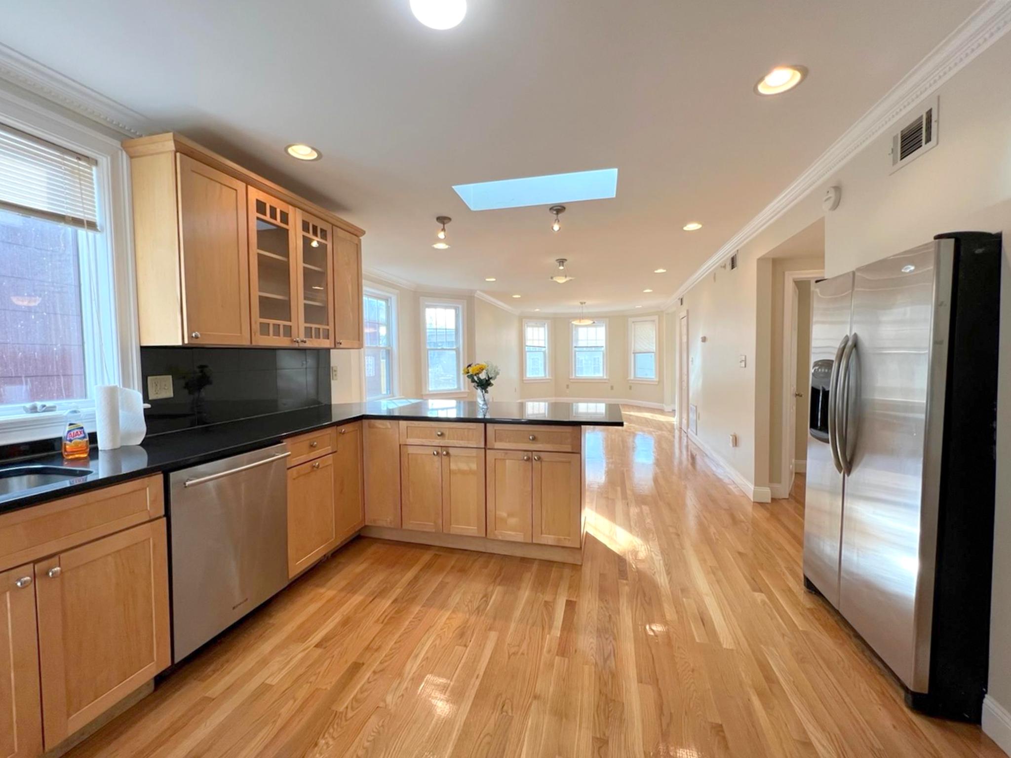 68 Line St, Ward Two