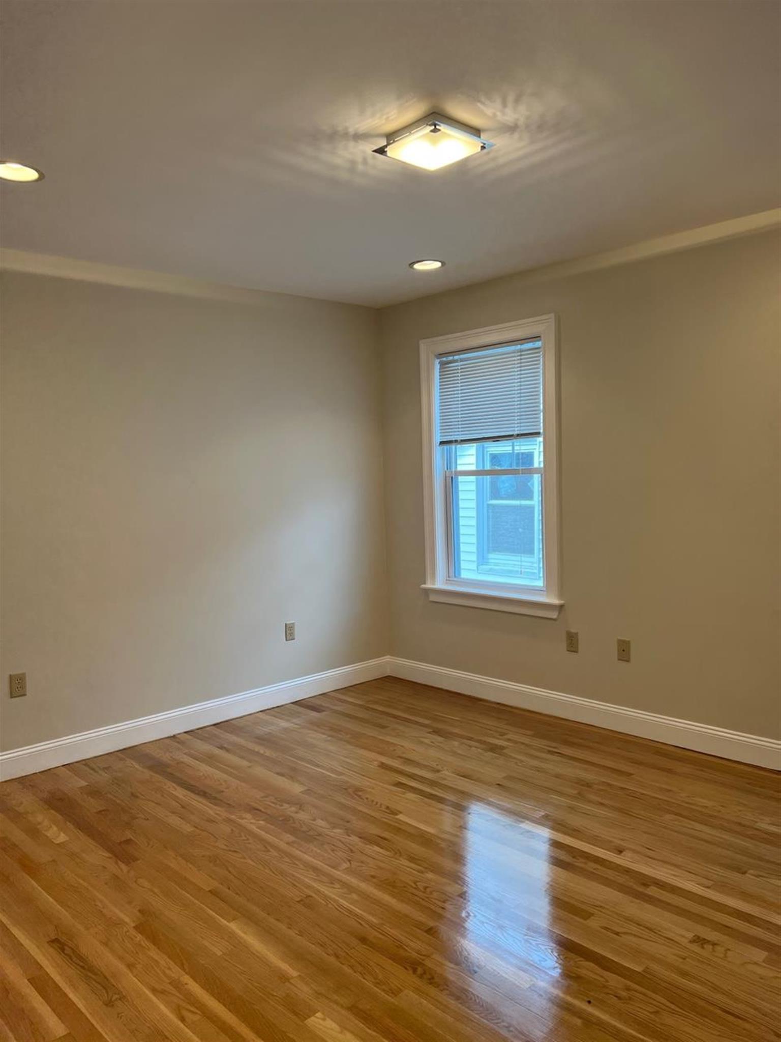 68 Line St, Union Square