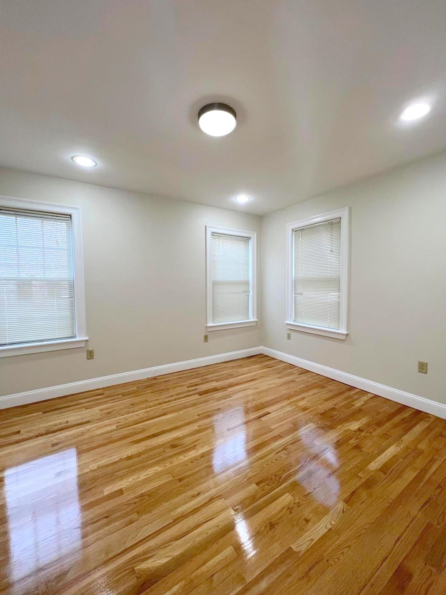 68 Line St, Ward Two