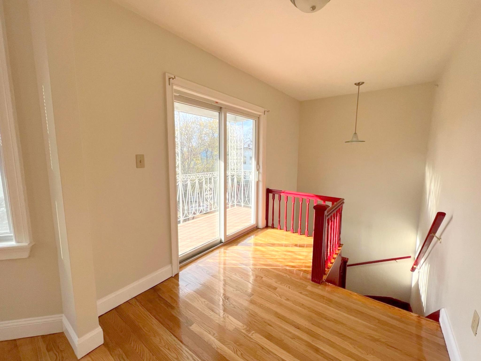 68 Line St, Ward Two