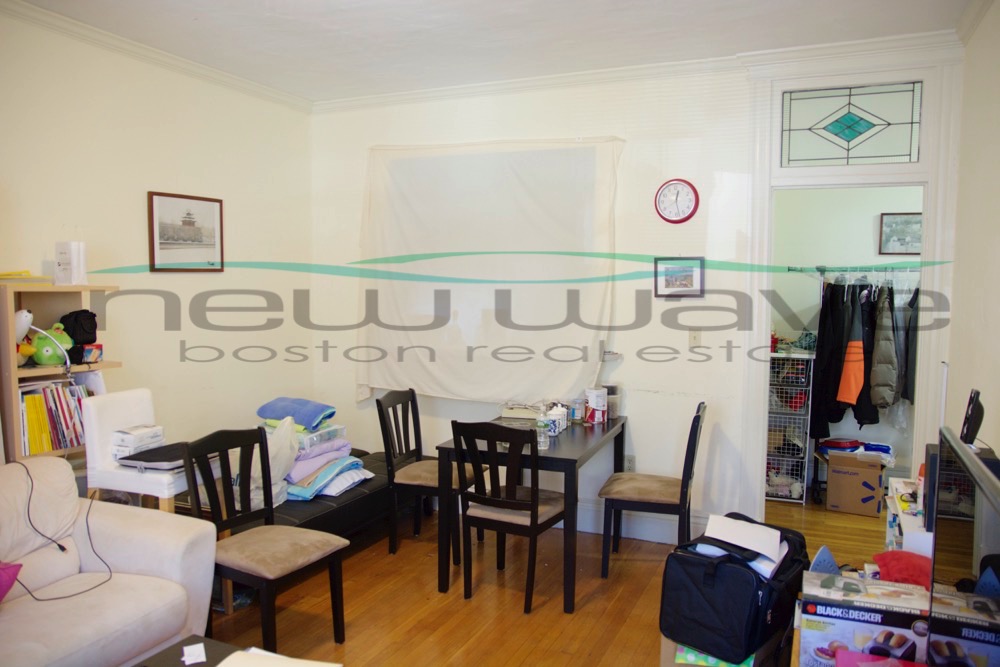 100 Queensberry St, Fenway