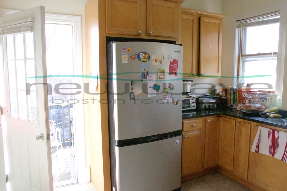 64 Fisher Ave, Mission Hill