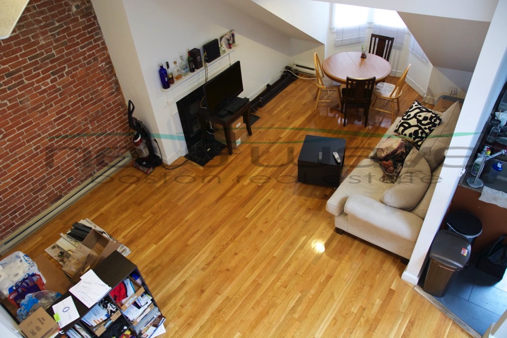 1742 Washington St, South End