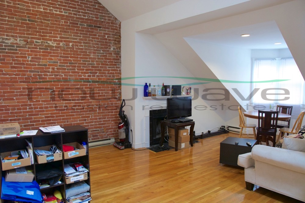 1742 Washington St, South End