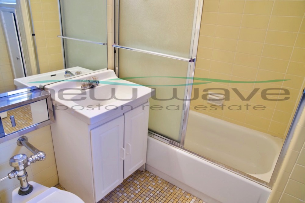 62 Boylston St, Back Bay