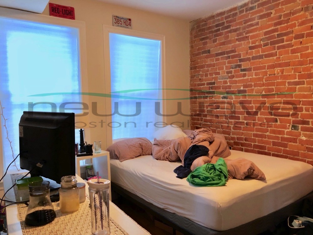 836 Huntington Ave, Mission Hill