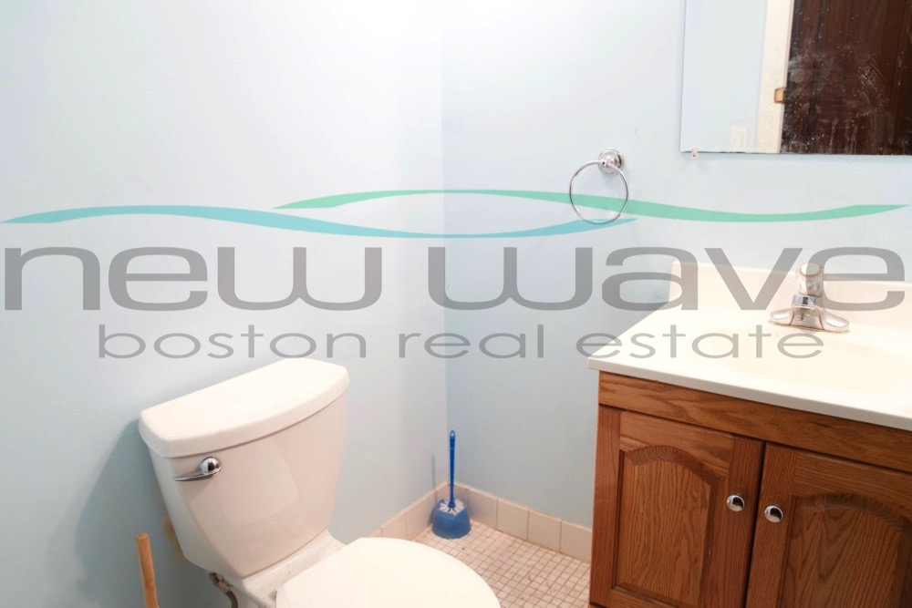 82 Saint Stephens St, Fenway