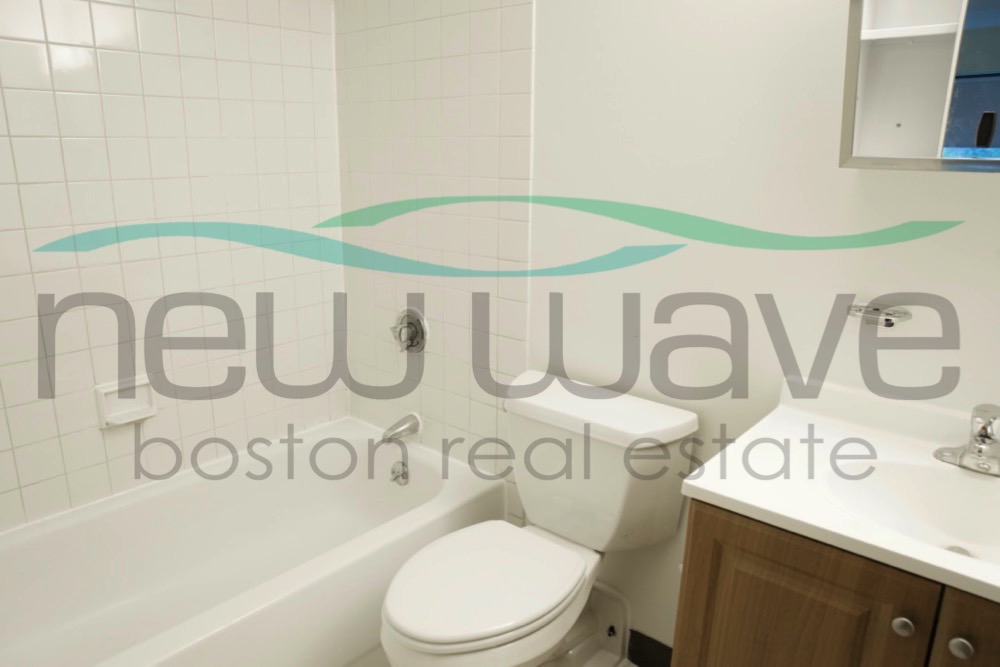 400 Massachusetts Ave, South End