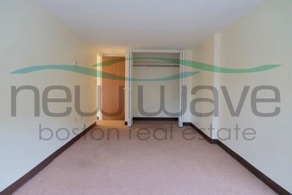 400 Massachusetts Ave, South End