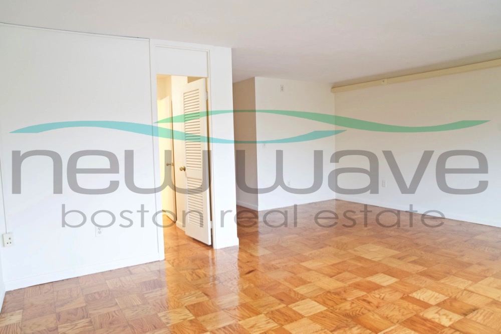 101 Monmouth St, Coolidge Corner