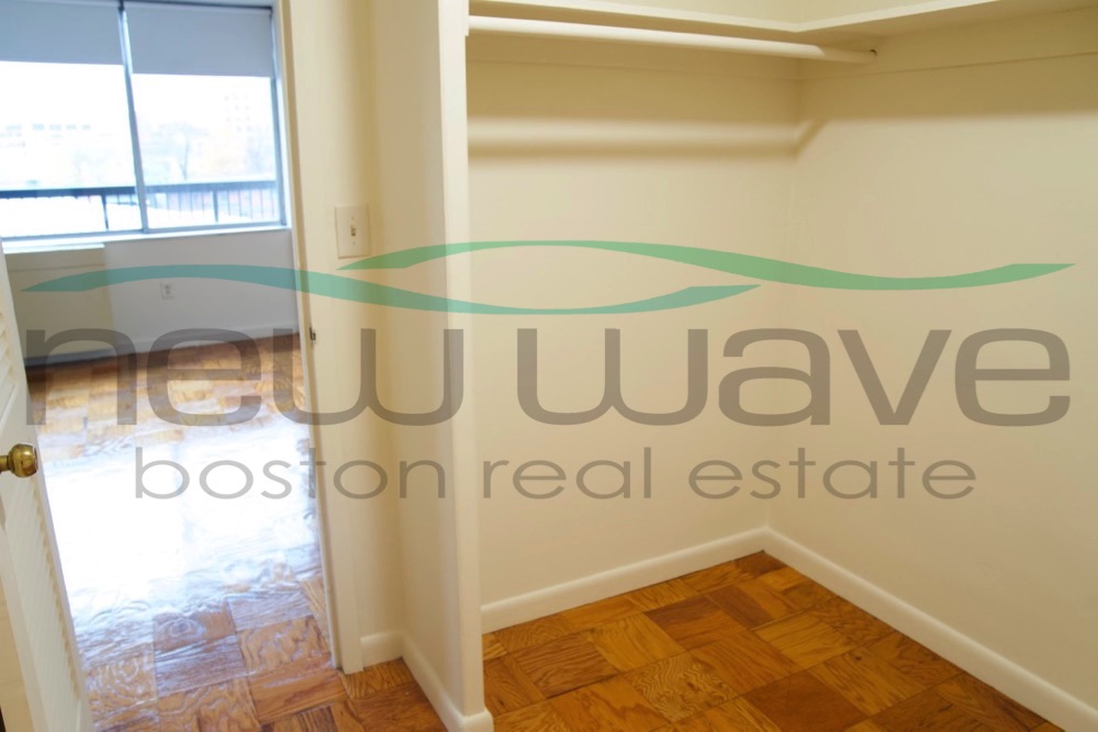 101 Monmouth St, Coolidge Corner