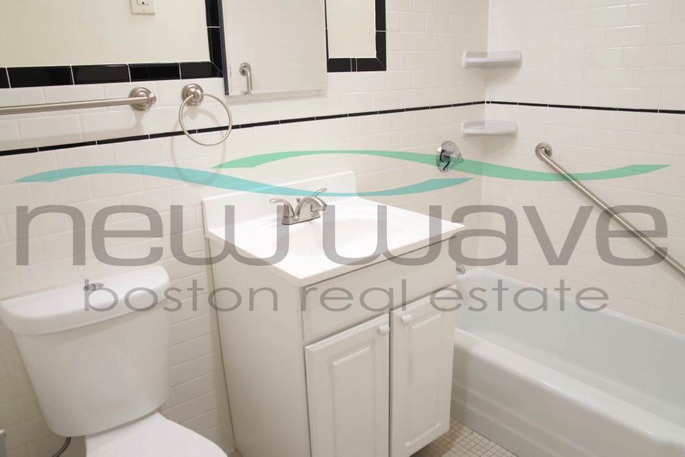 101 Monmouth St, Coolidge Corner