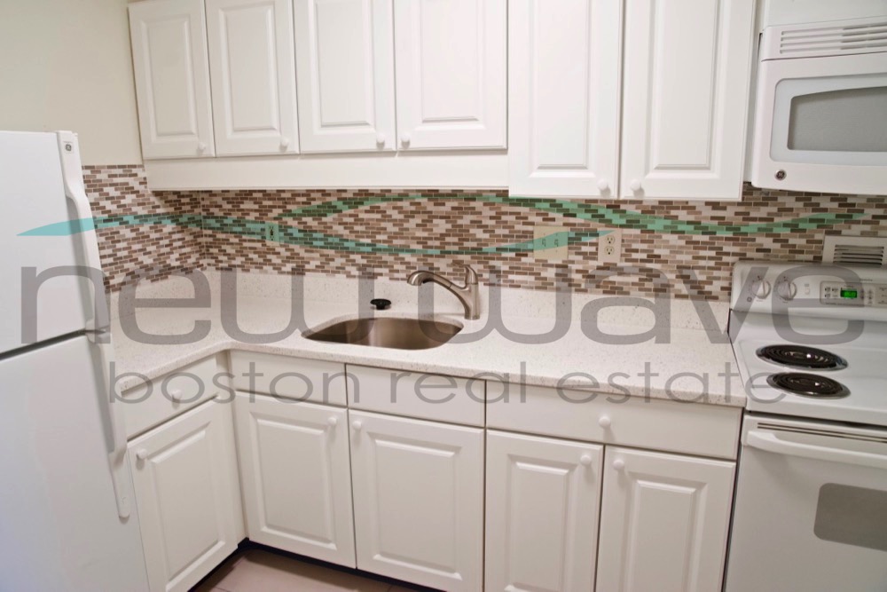 101 Monmouth St, Coolidge Corner