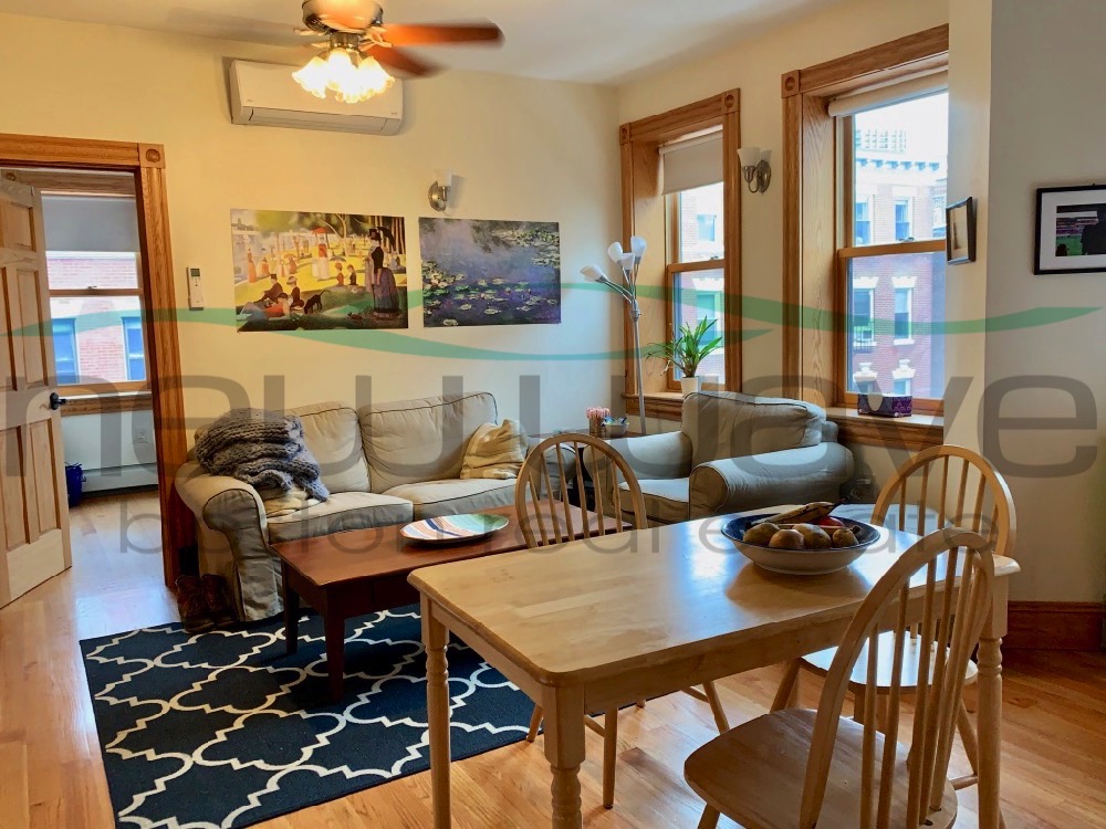 60 Phillips, Beacon Hill