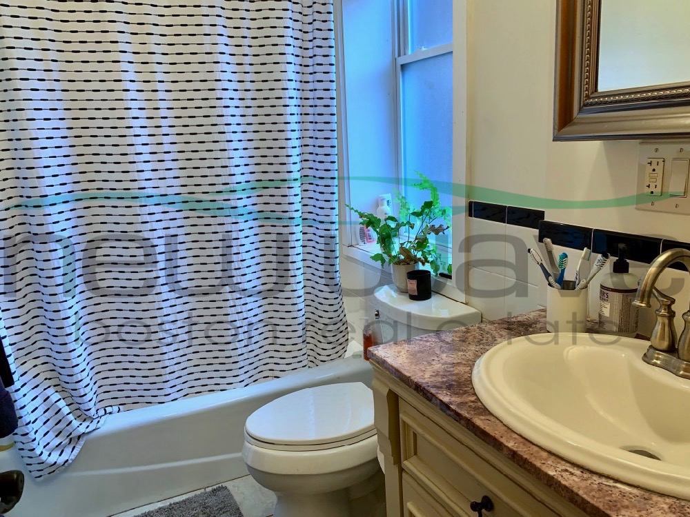 60 Phillips, Beacon Hill