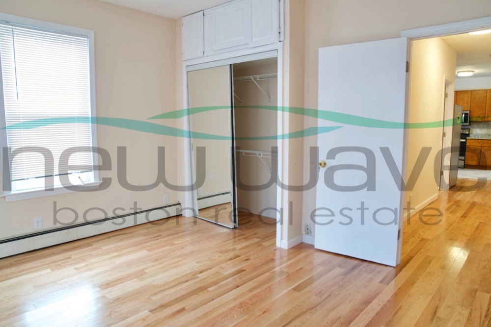 6 Bickford Ave, Mission Hill