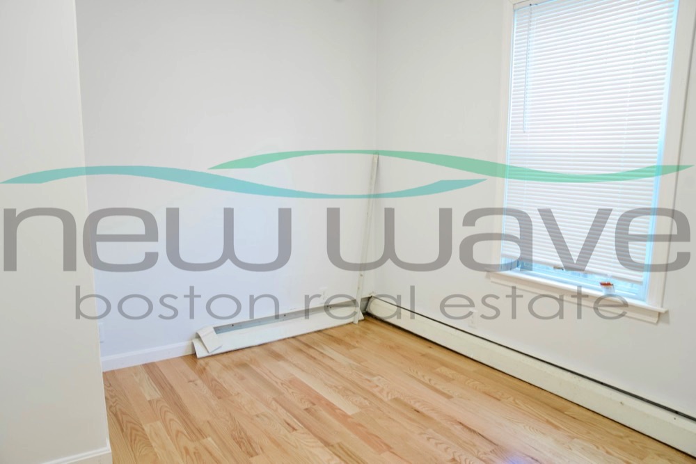 6 Bickford Ave, Mission Hill