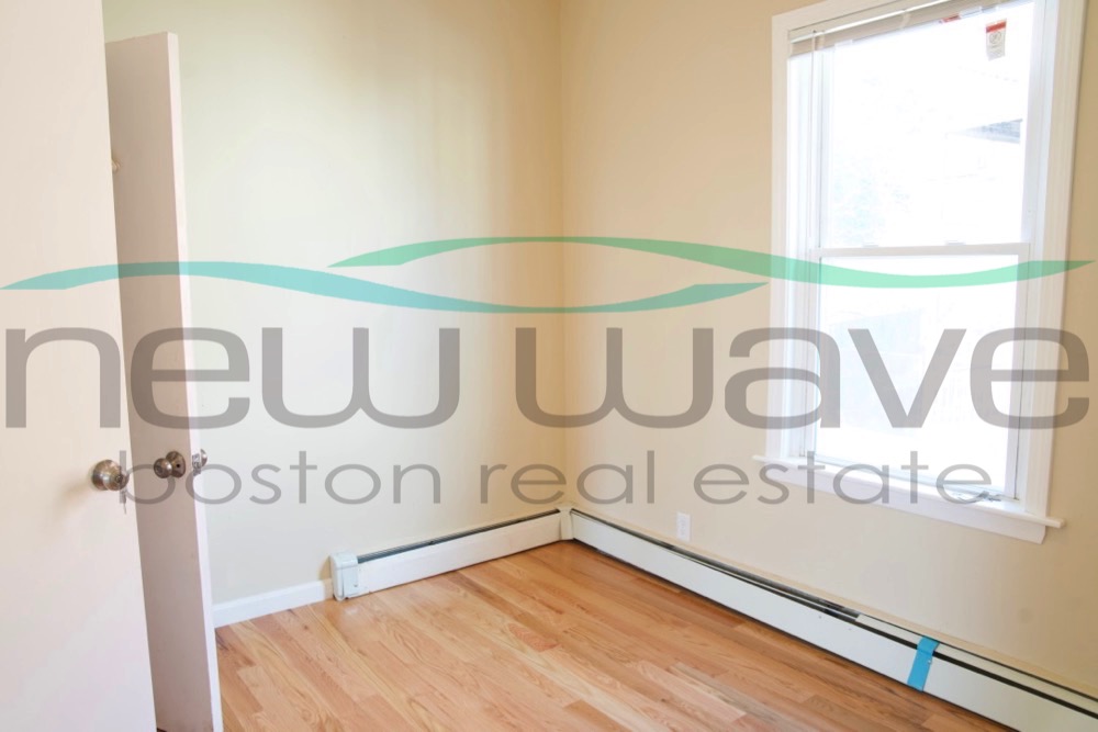 6 Bickford Ave, Mission Hill