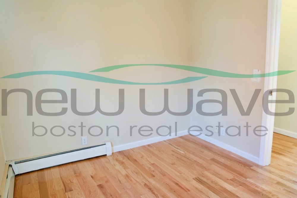 6 Bickford Ave, Mission Hill