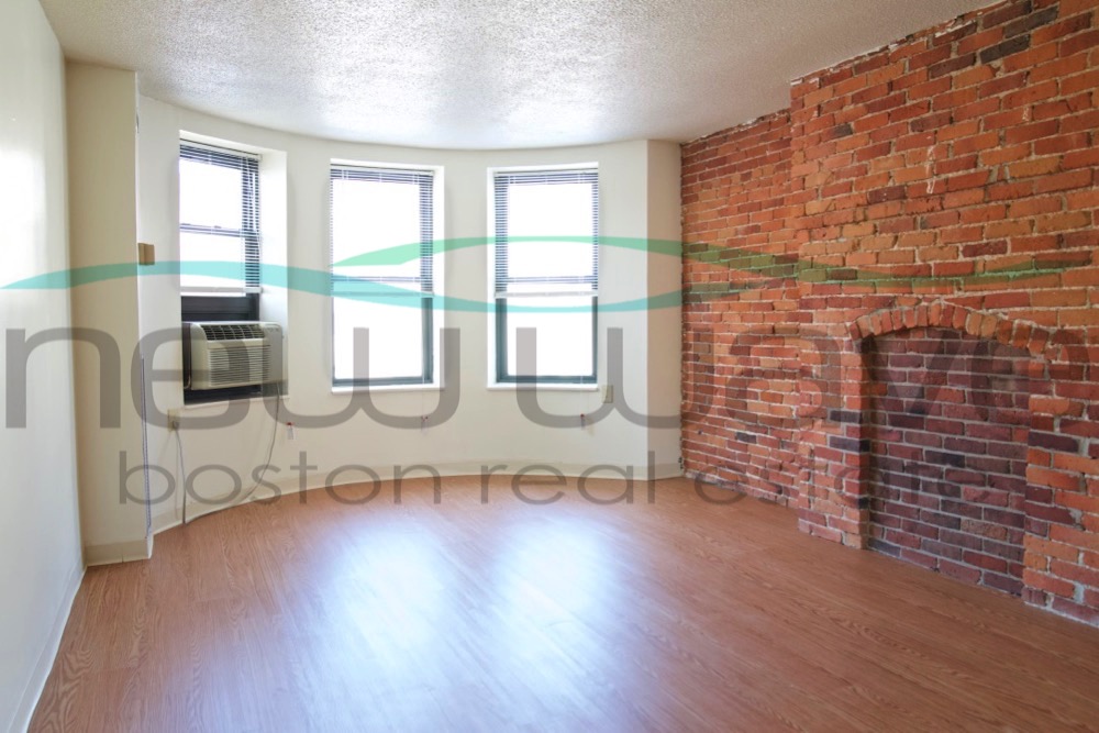 66 Westland Ave, Fenway