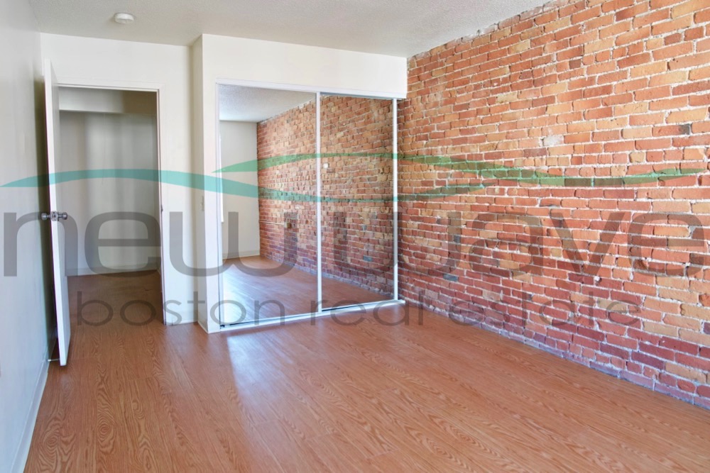 66 Westland Ave, Fenway