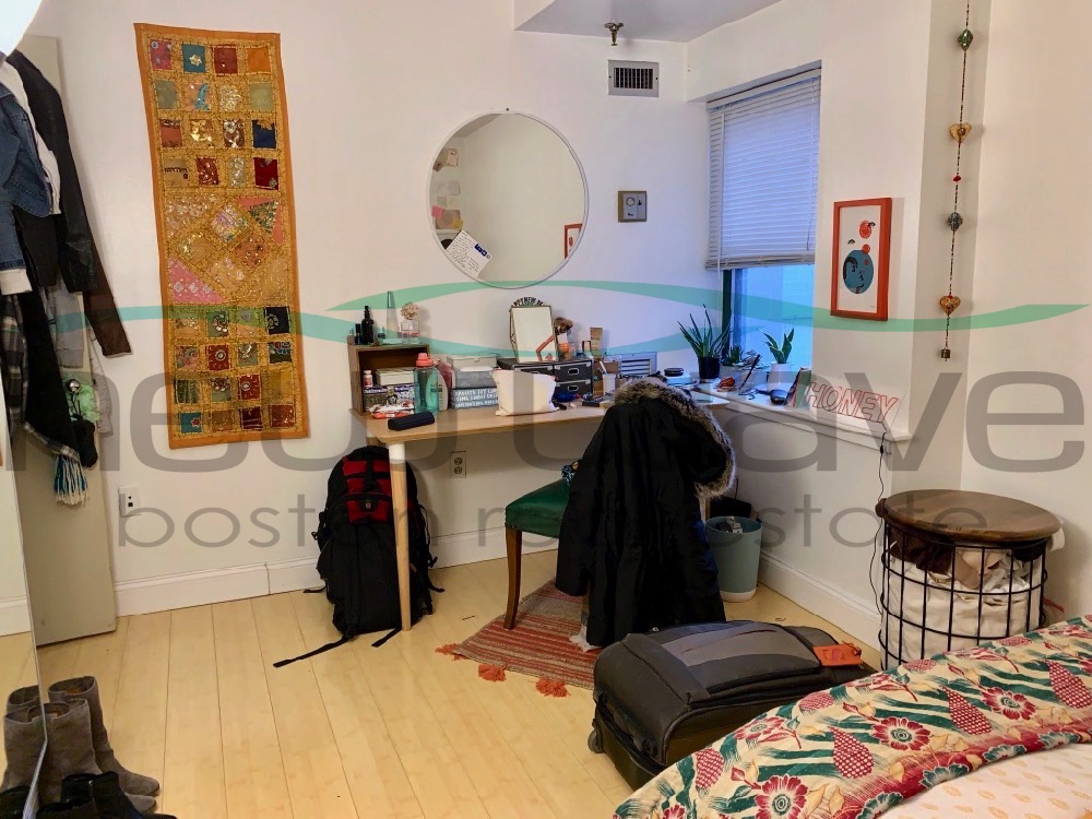 108 Peterborough St, Fenway