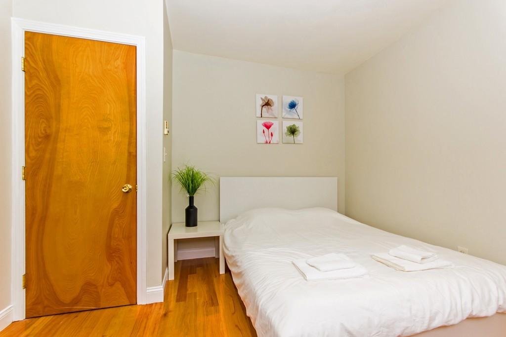 106 Tyler St, Chinatown