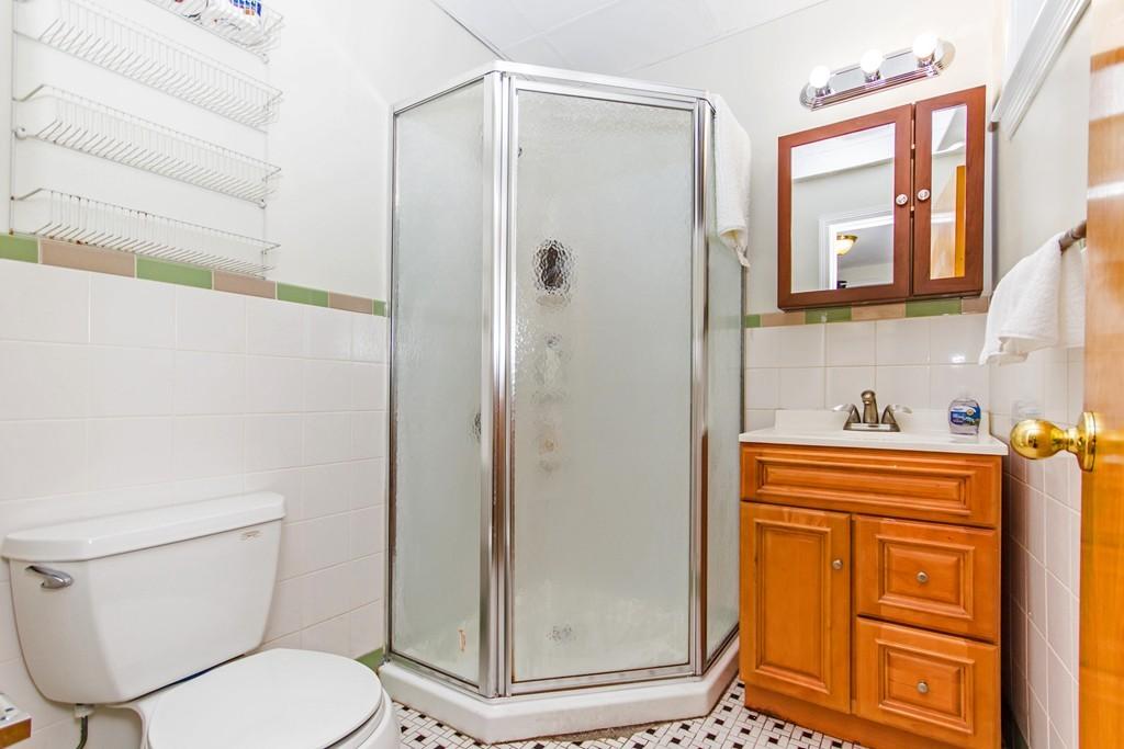 106 Tyler St, Chinatown