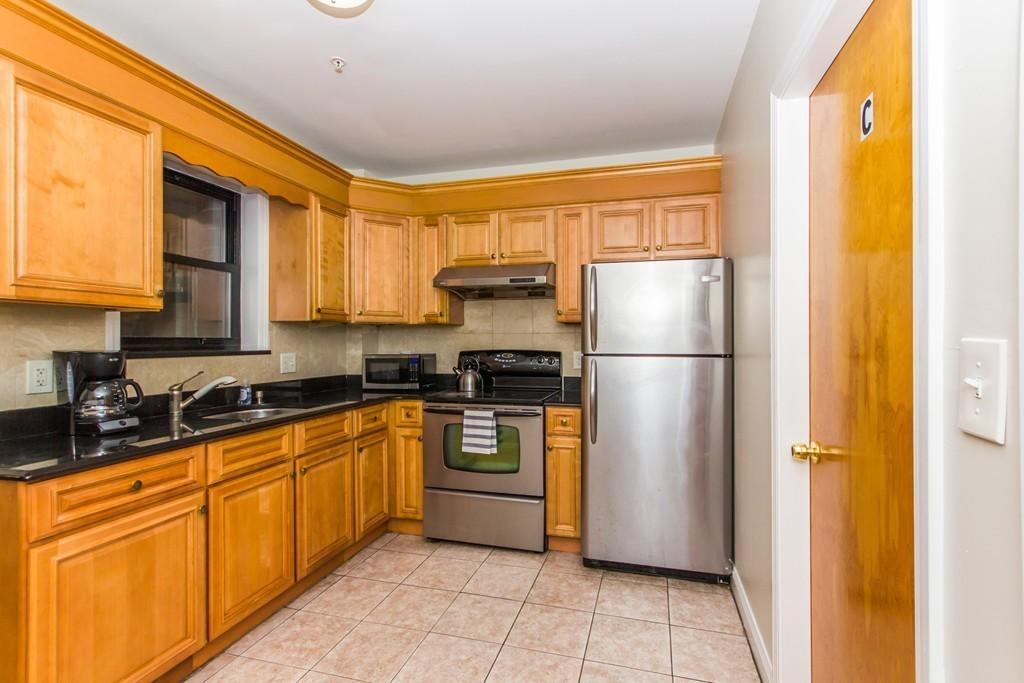 106 Tyler St, Chinatown