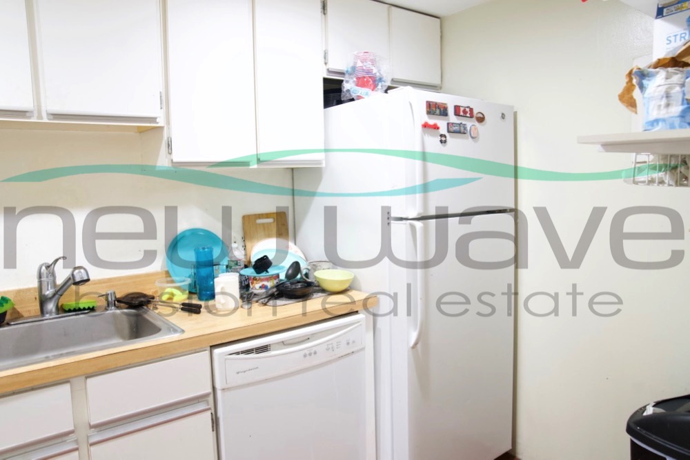 390 Riverway, Fenway