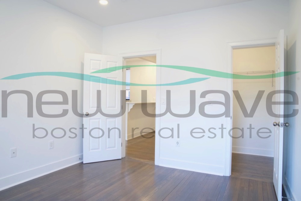 11 Queensberry St, Fenway