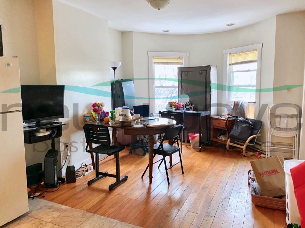 104 Hammond St, South End