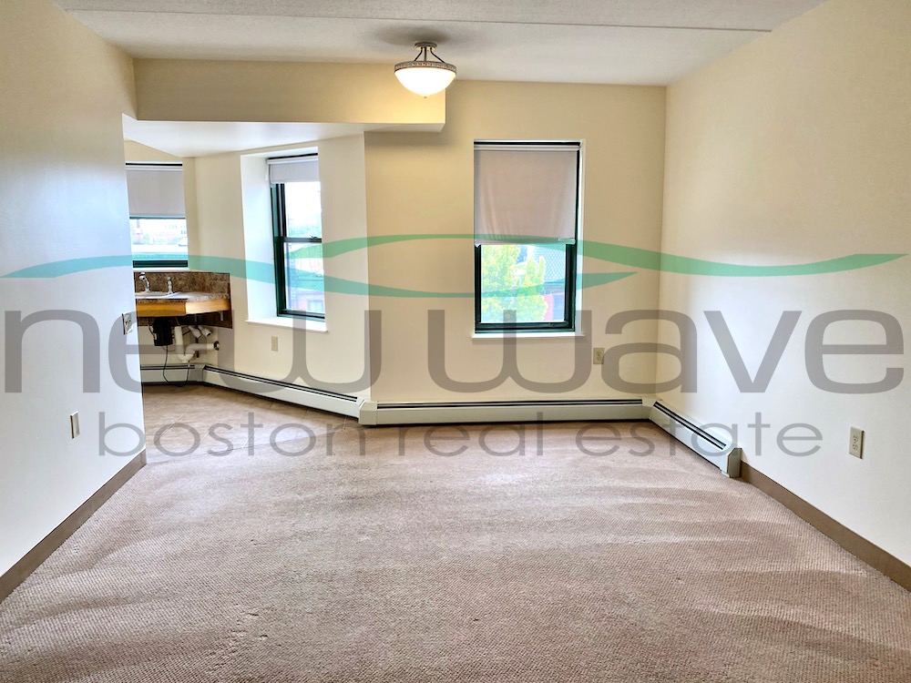 400 Massachusetts Ave, South End