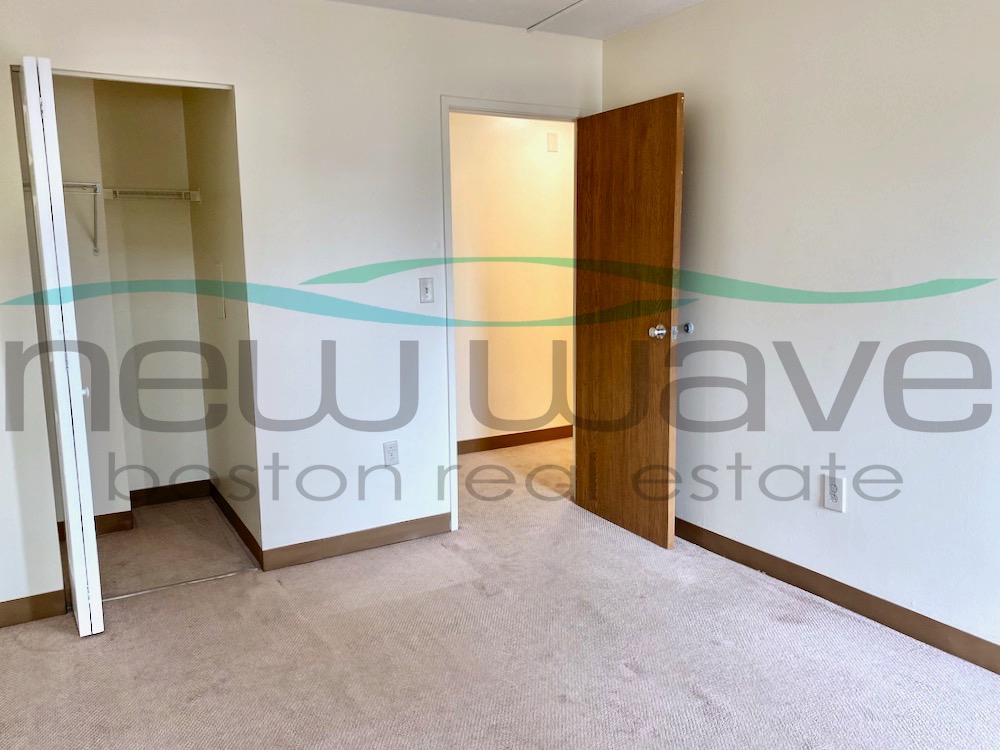 400 Massachusetts Ave, South Boston