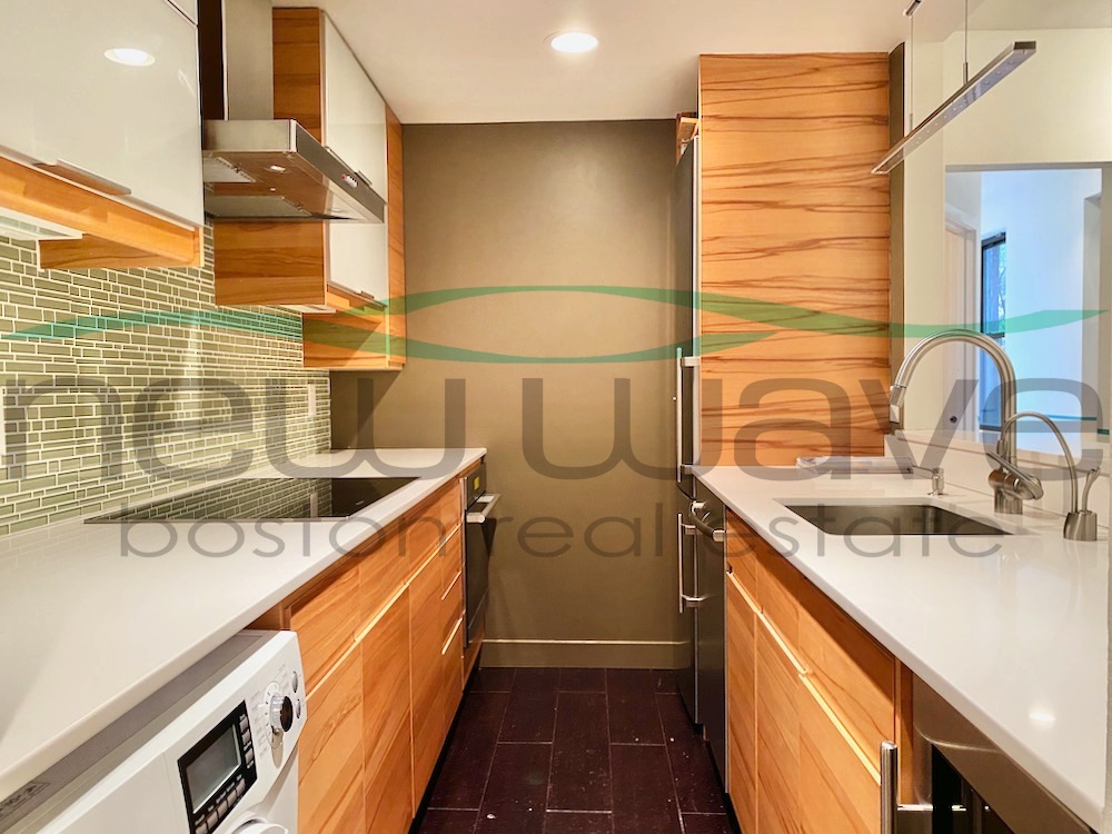 77 Waltham St, South End