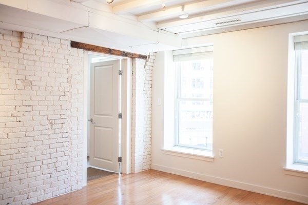 57 North Washington St, North End