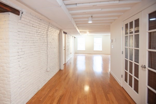 57 North Washington St, North End