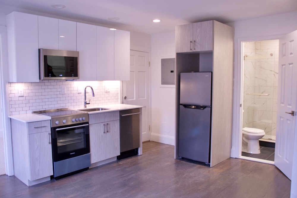 225 Newbury St, Back Bay