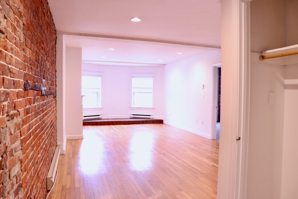 1742 Washington St, South End