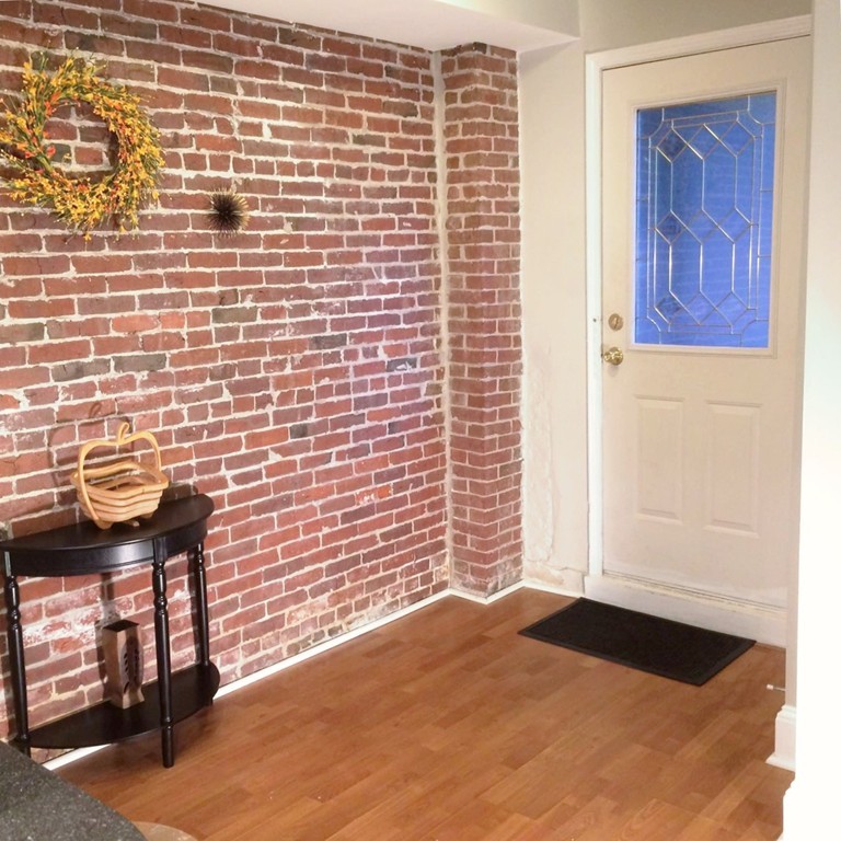 683 Massachusetts Ave, South End