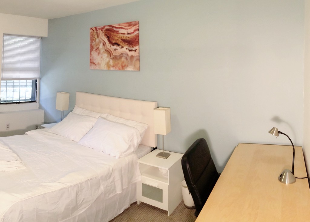 683 Massachusetts Ave, South End