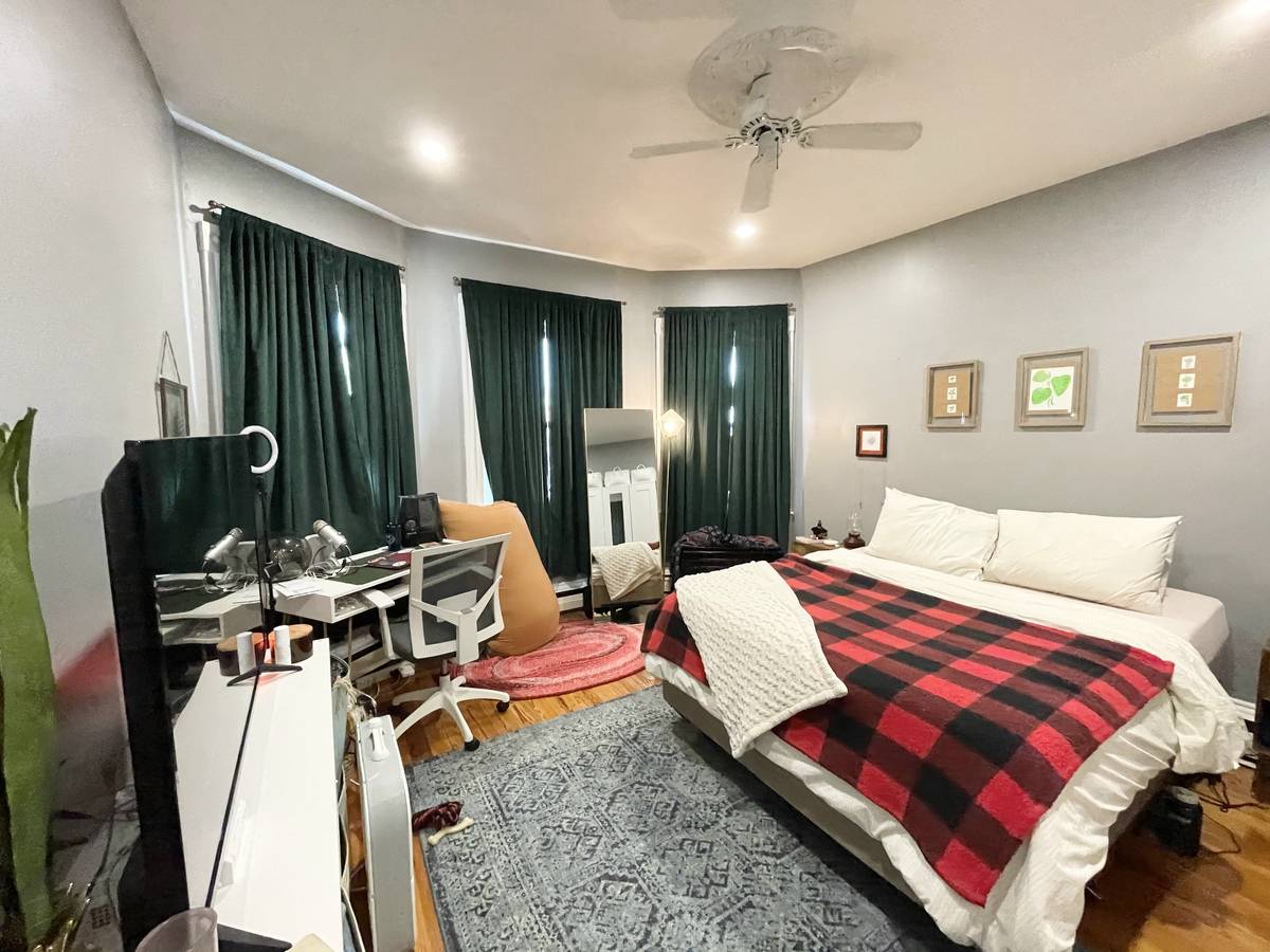 18 Sunset St, Mission Hill