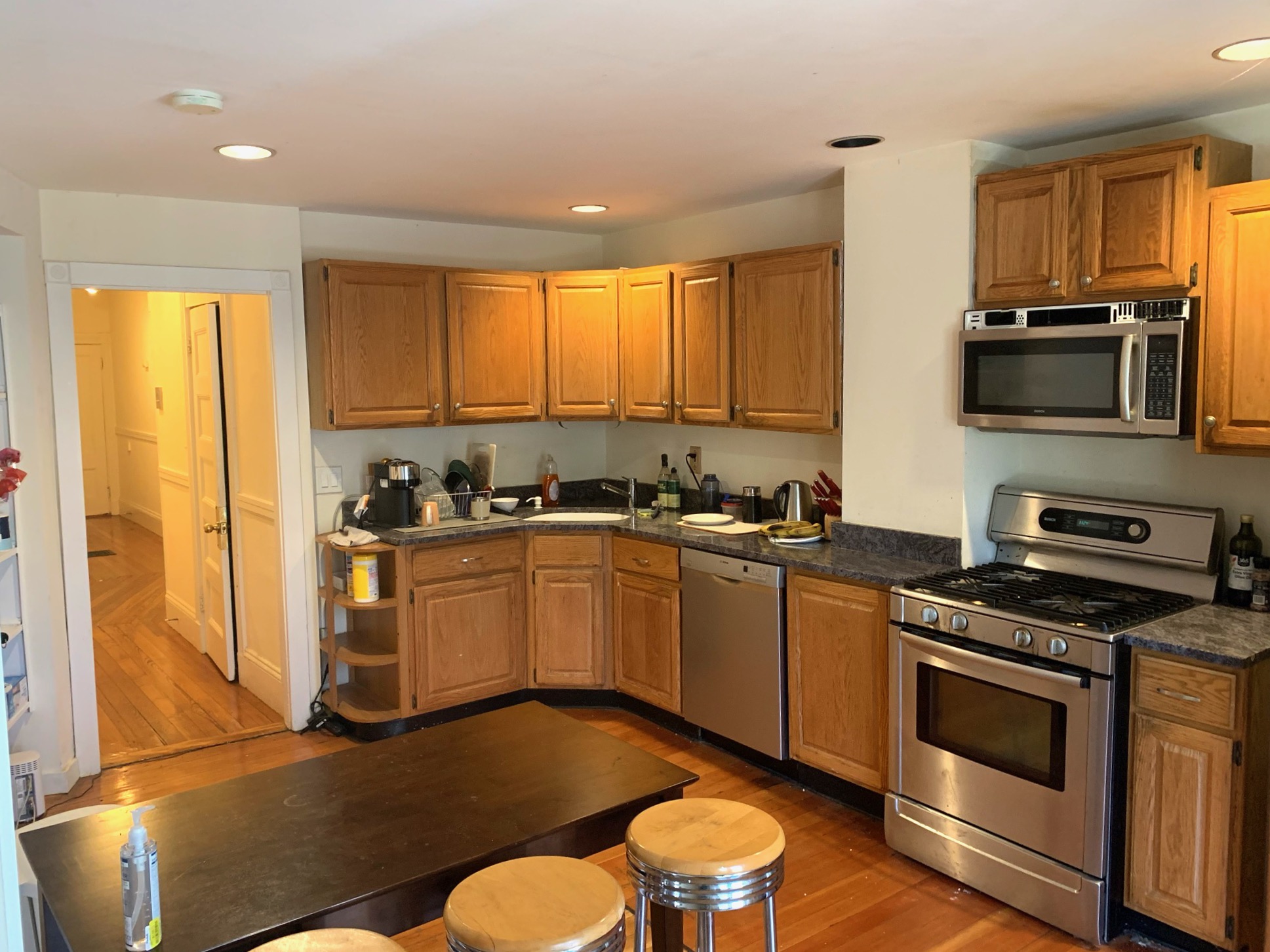 20 Sunset St, Mission Hill