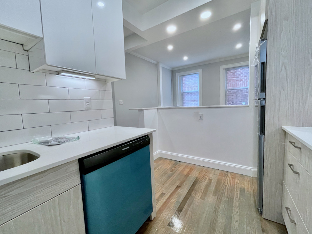 36 Queensberry St, Fenway