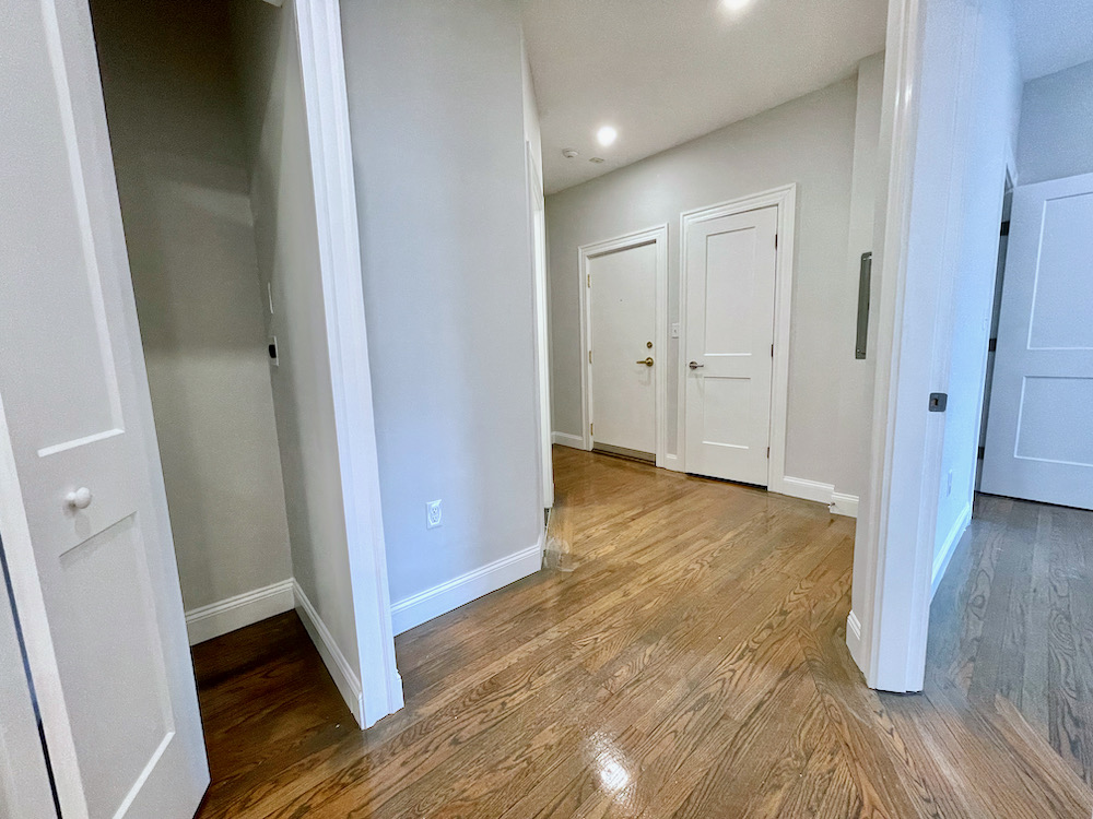 36 Queensberry St, Fenway