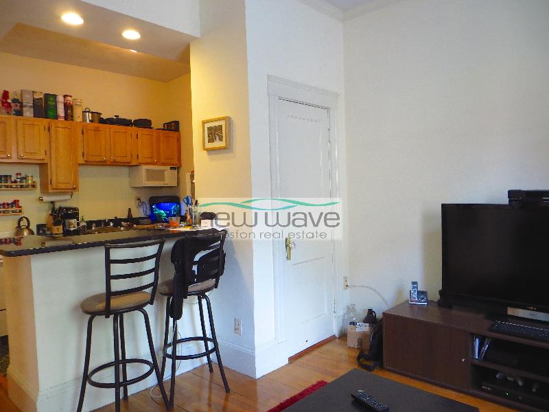 51 Queensberry St, Fenway