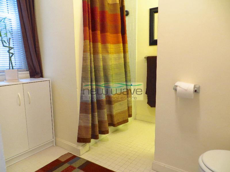 51 Queensberry St, Fenway