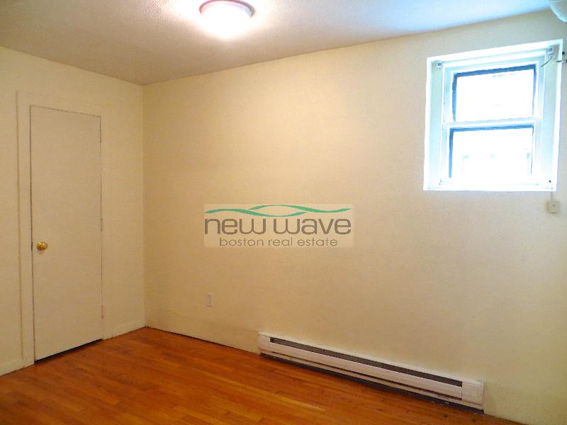 16 Cumberland St, Back Bay