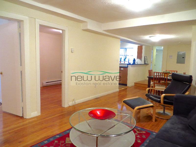 16 Cumberland St, Back Bay