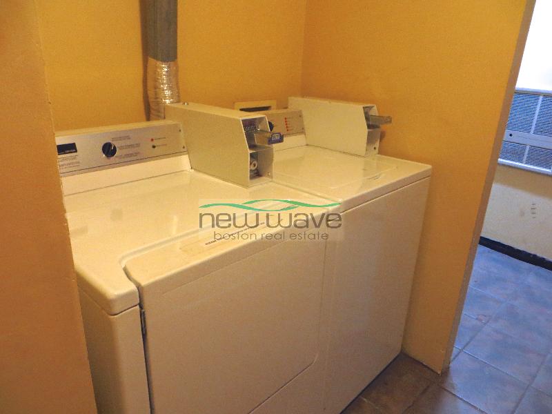 16 Cumberland St, Back Bay